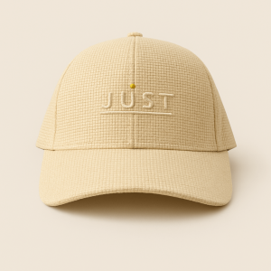 Cappello baseball in rafia