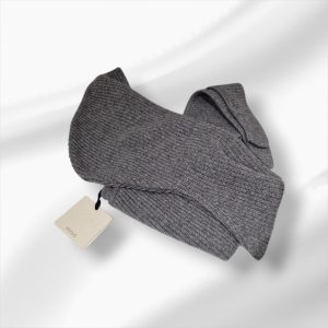 Balaclava con Nodo sul Retro Vicolo